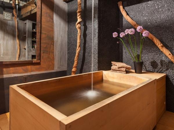 Japanese Bathtubs