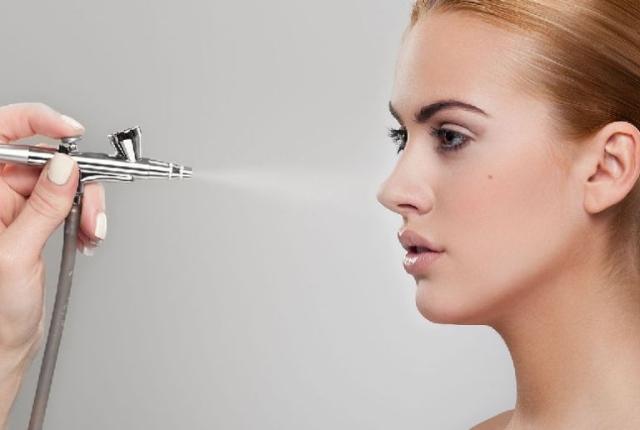 Airbrushing Makeup